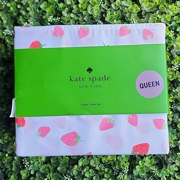 Kate Spade Green Strawberry Queen Sheet Set 100% Cotton Percale New - Picture 2 of 10